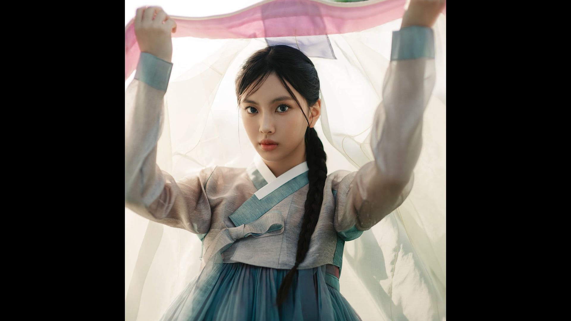 청자 상감 물가풍경무늬 대접