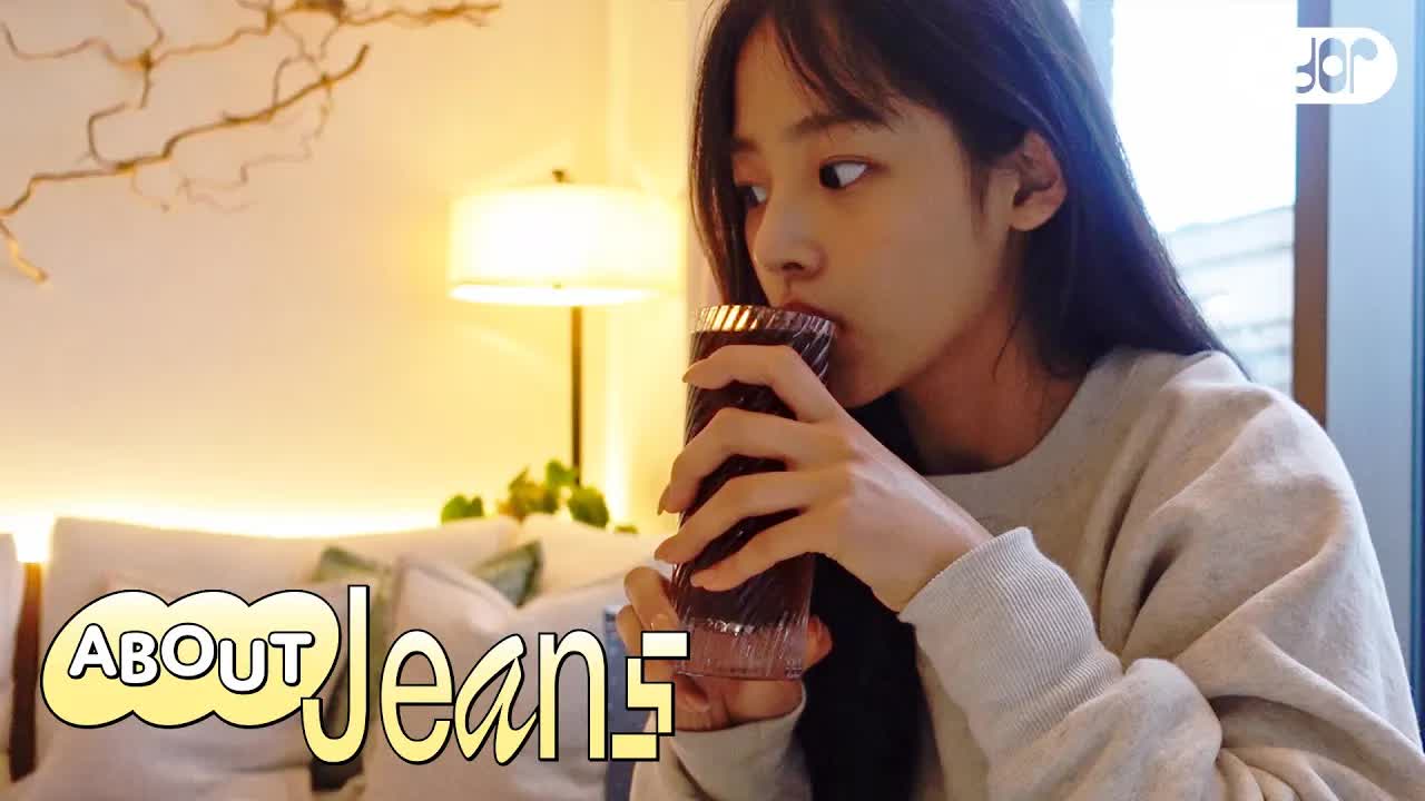 039 - [About Jeans] MINJI SCENE🎬 #10 런던 가요？ ｜ MINJI vlog