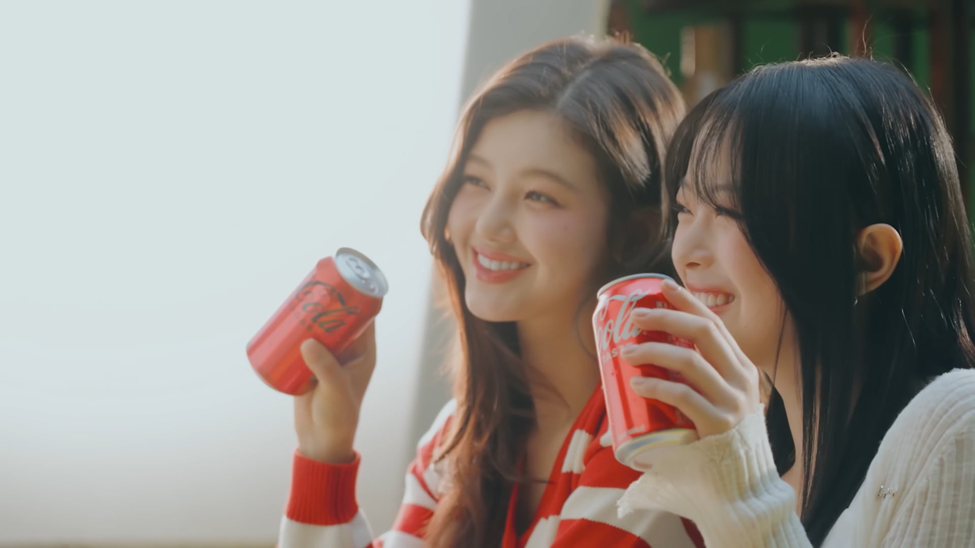 [#코카콜라] 뉴진스와 함께한 ‘맛있는 마법을 더해요‘ 광고 촬영 비하인드