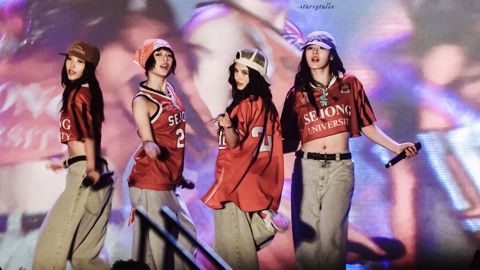 240530 NewJeans (뉴진스) 세종대학교 청춘낭만 | Cookie, Bubble Gum, How Sweet, Hype Boy FANCAM