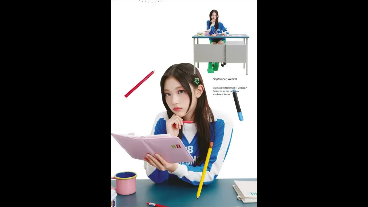 013 - 🕙 24⧸7 with NewJeans! #NewJeans #뉴진스 #SeasonsGreetings #시즌그리팅