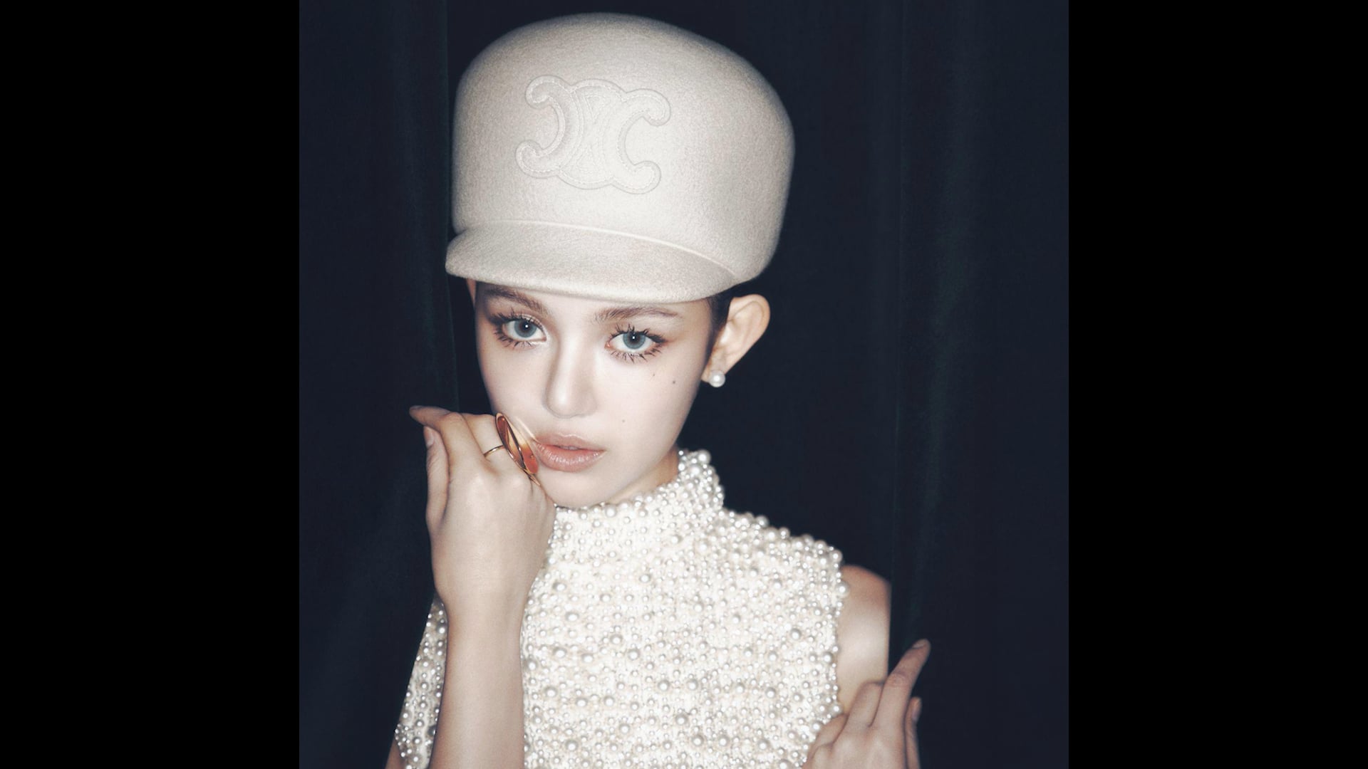 키리바시 무용 의상