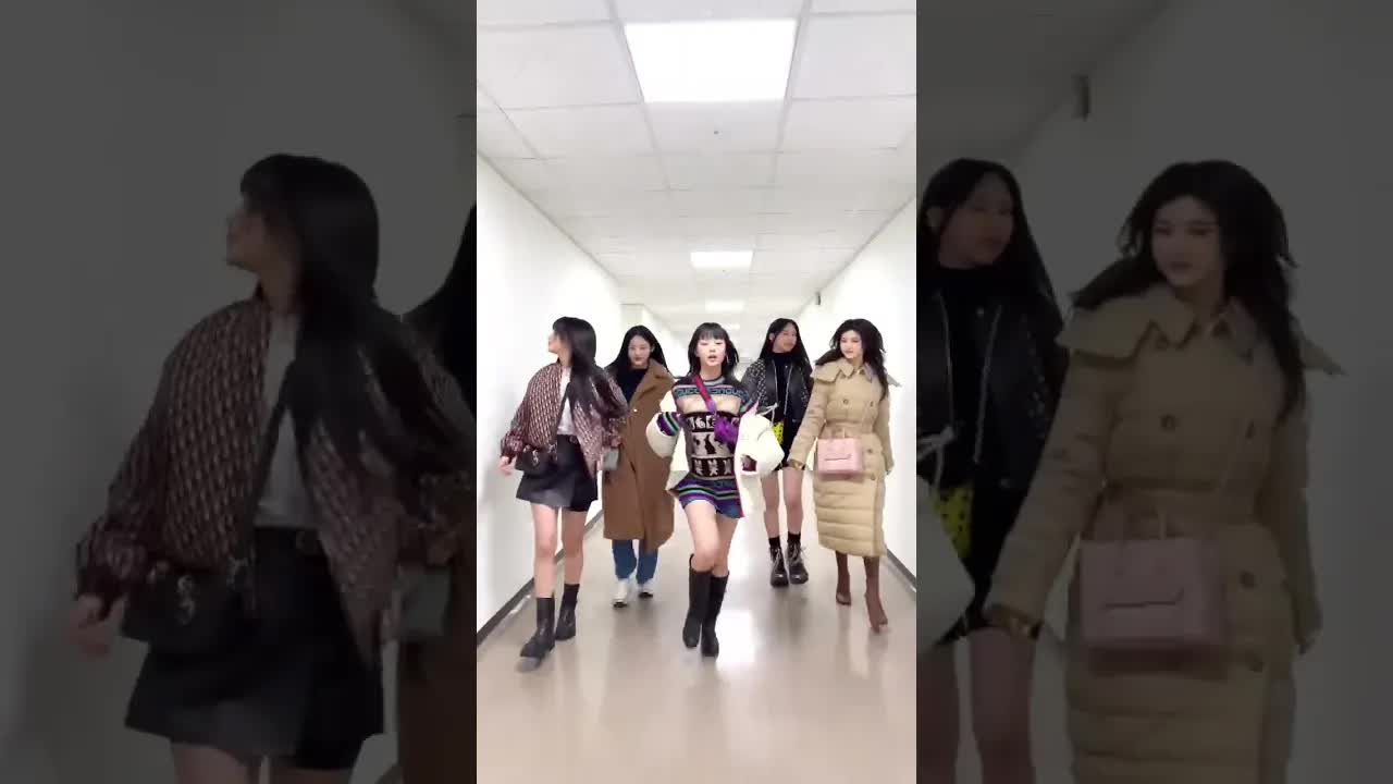 060 - 뮤직뱅크 출근길 with 𝓸𝓶𝓰 ⛄️#NewJeans #뉴진스 #NewJeans OMG #NewJeans Ditto #Year of NewJeans