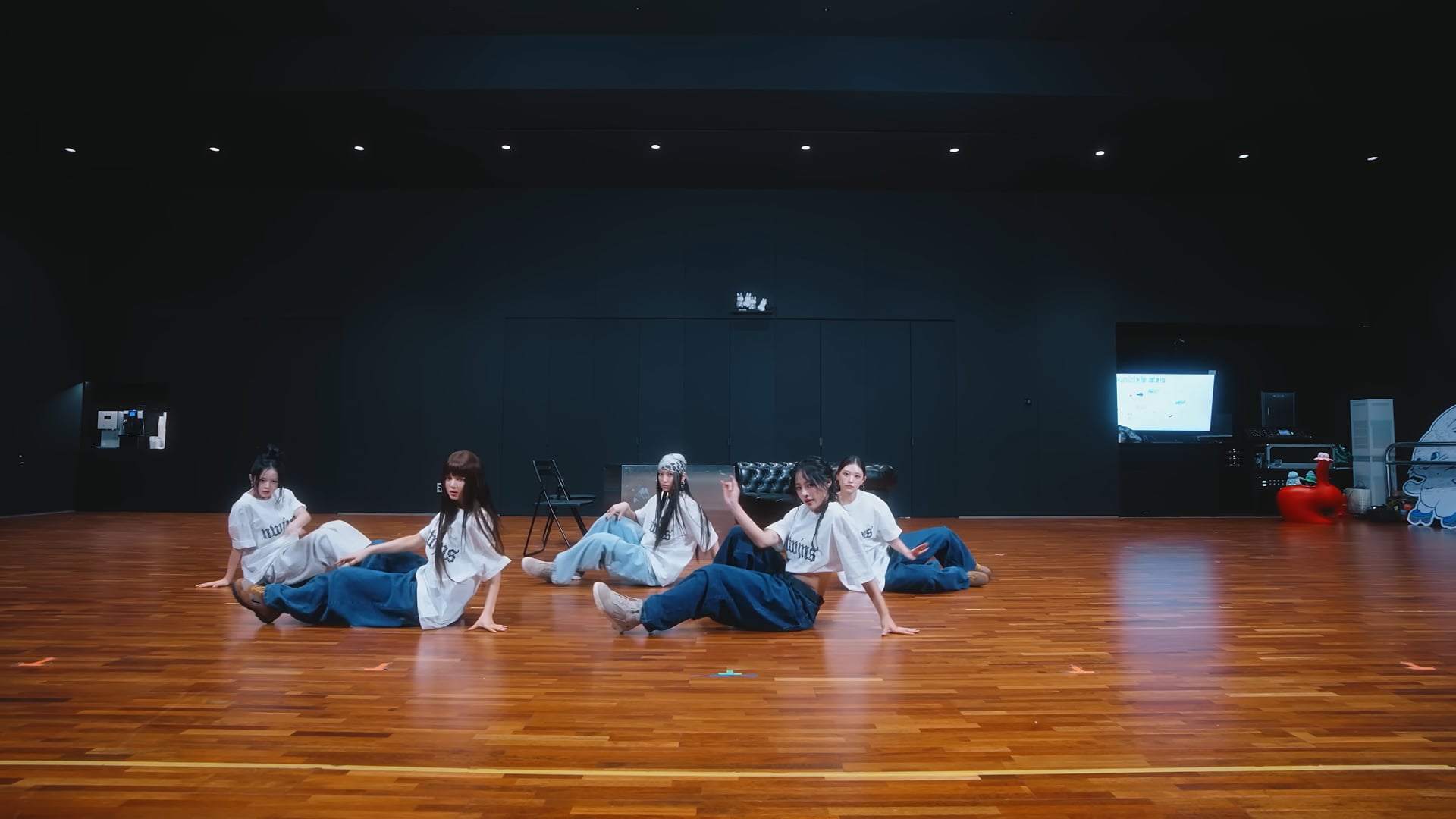 023 - NewJeans (뉴진스) 'Right Now' Dance Practice (Fix ver.)