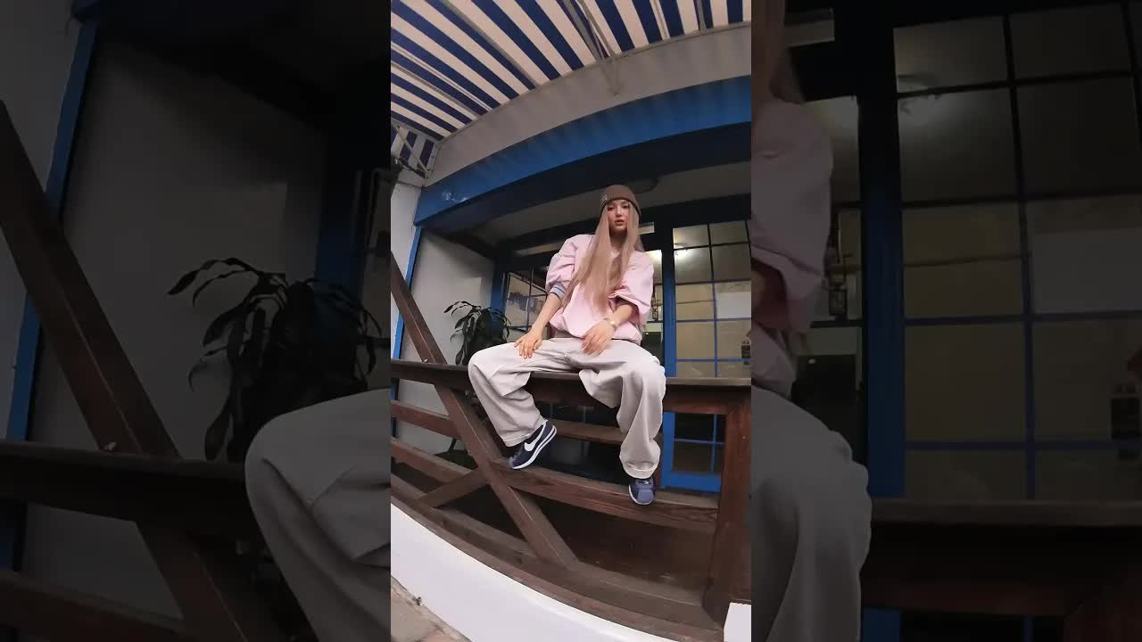 007 - Ya don’t you know...🍭 #NewJeans #뉴진스 #NewJeans HowSweet #NewJeans is Everywhere