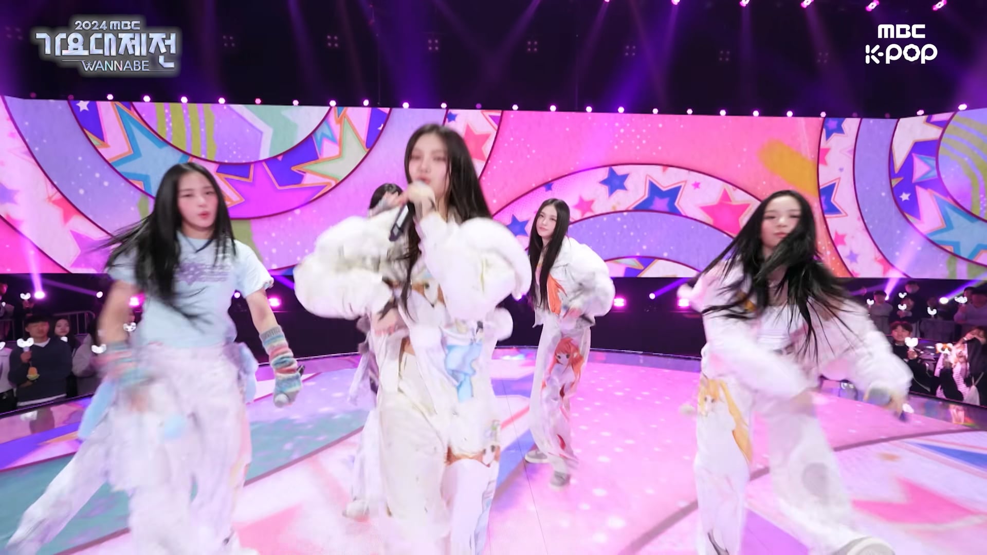 630 - [가요대제전 #팔로우캠] 뉴진스 – How Sweet (NewJeans ONE TAKE) ｜ Gayo Daejejeon 2024 ｜ MBC250129