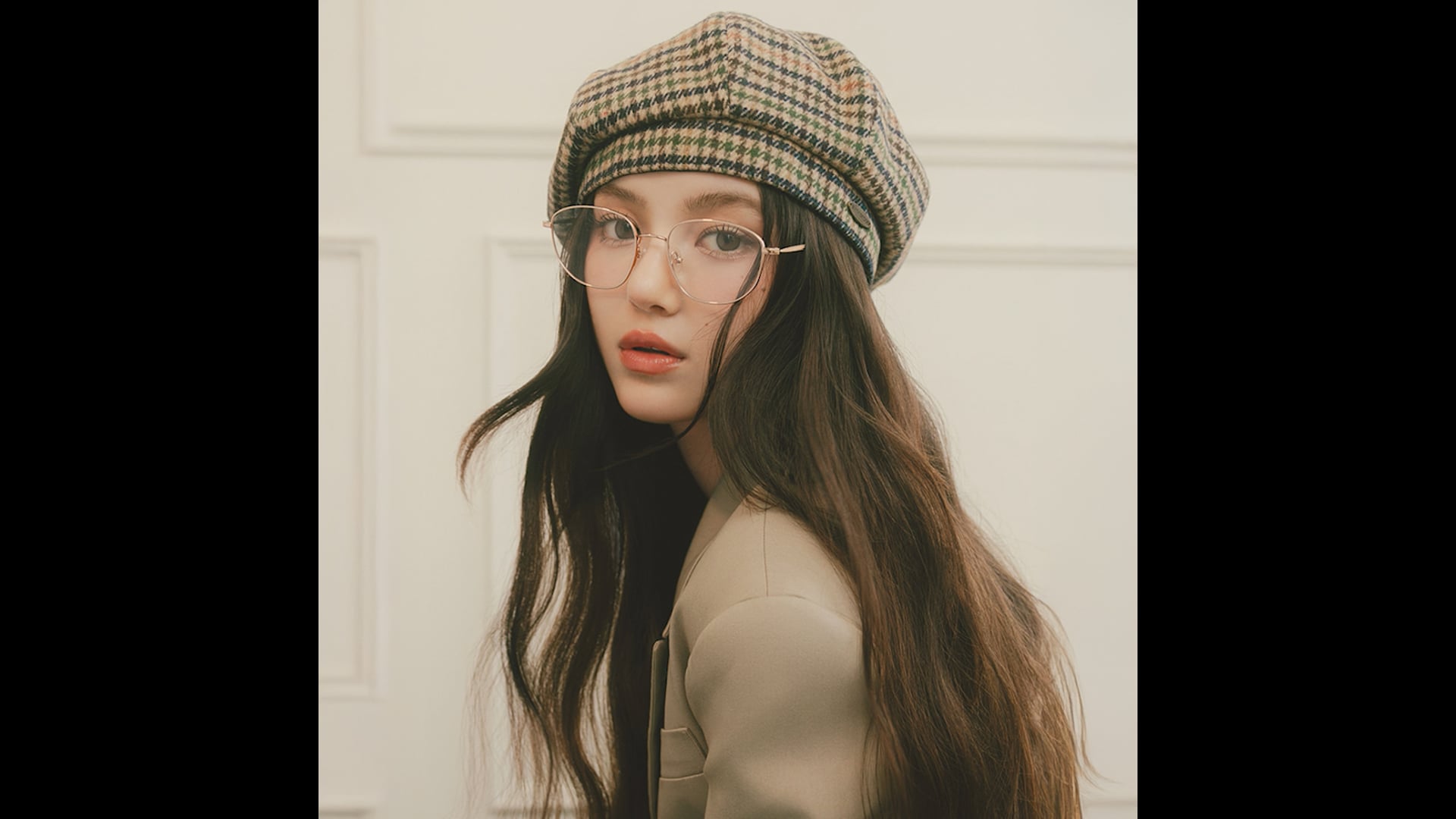 템스강에서 발견된 하드리아누스의 청동 두상