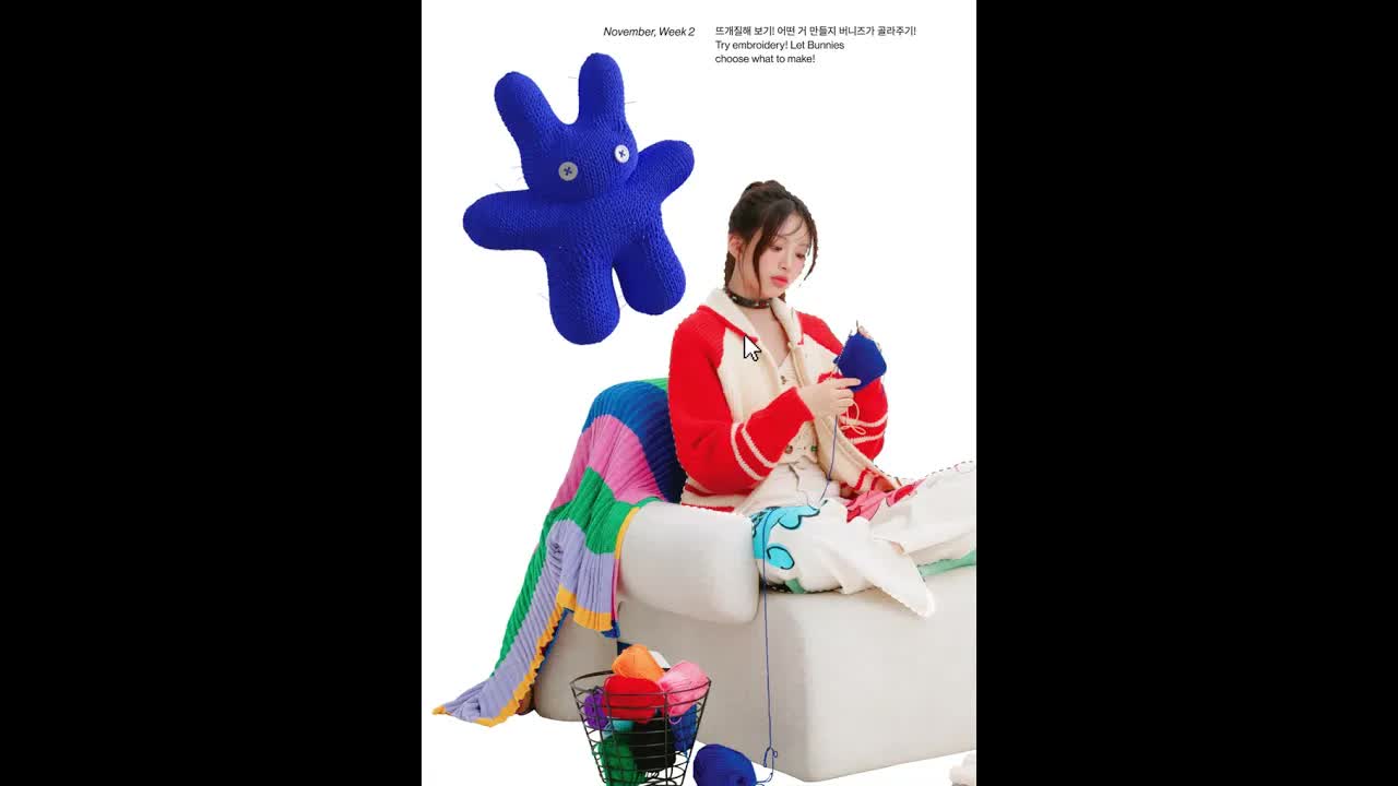 014 - 🕙 24⧸7 with NewJeans! #NewJeans #뉴진스 #SeasonsGreetings #시즌그리팅