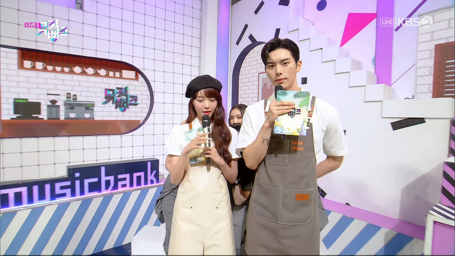 230721 UHD KBS2 뮤직뱅크 NewJeans 컴백 인터뷰 2160p