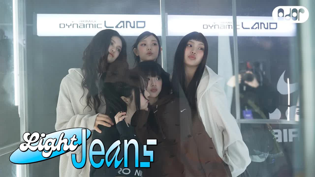 101 - [Light Jeans] Nike Air Max Dynamic Land Pop-up Behind🥽 ｜ NewJeans