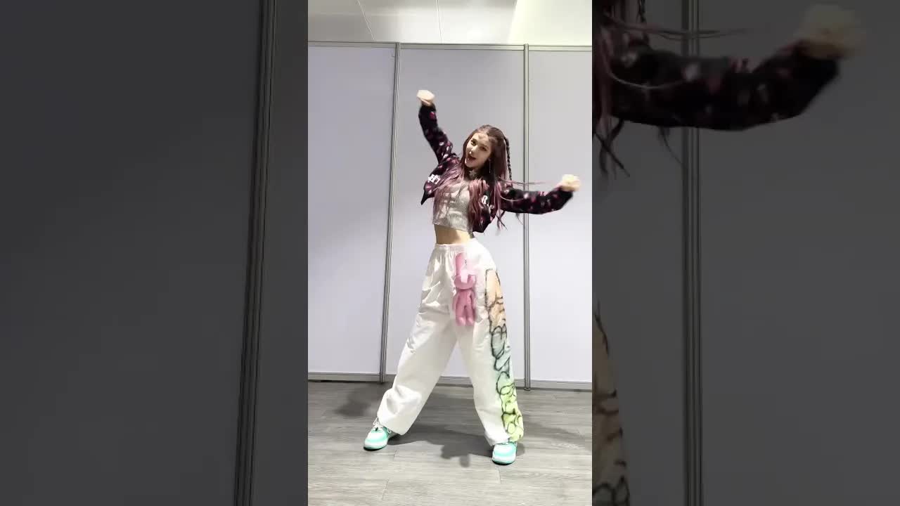 025 - GOLDEN DISC AWARDS Intro ver. 🐰🎒#NewJeans #뉴진스 #NewJeans OMG #NewJeans Ditto #Year of NewJeans