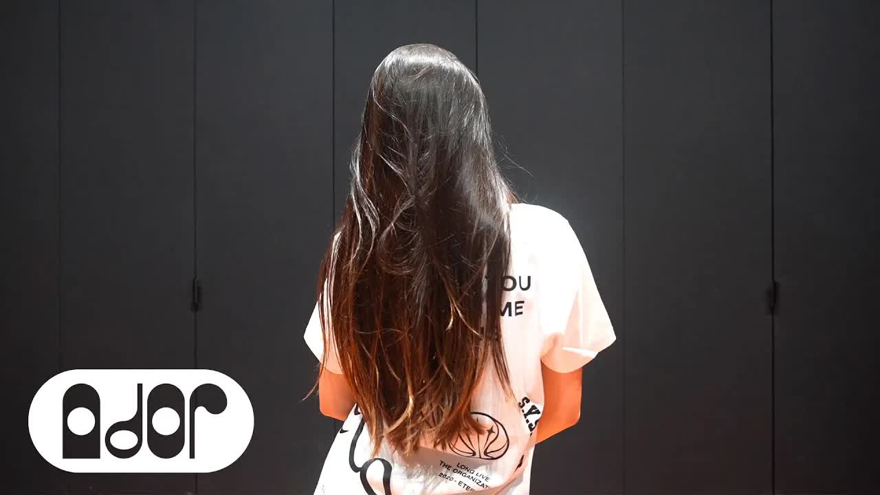 000 - NewJeans (뉴진스) 'Attention' Dance Practice