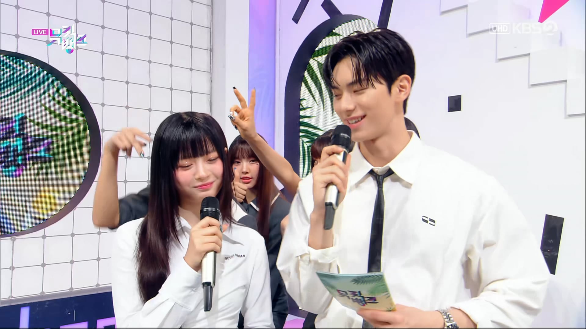 230825 UHD KBS2 뮤직뱅크 NewJeans 스페셜 인터뷰 2160p