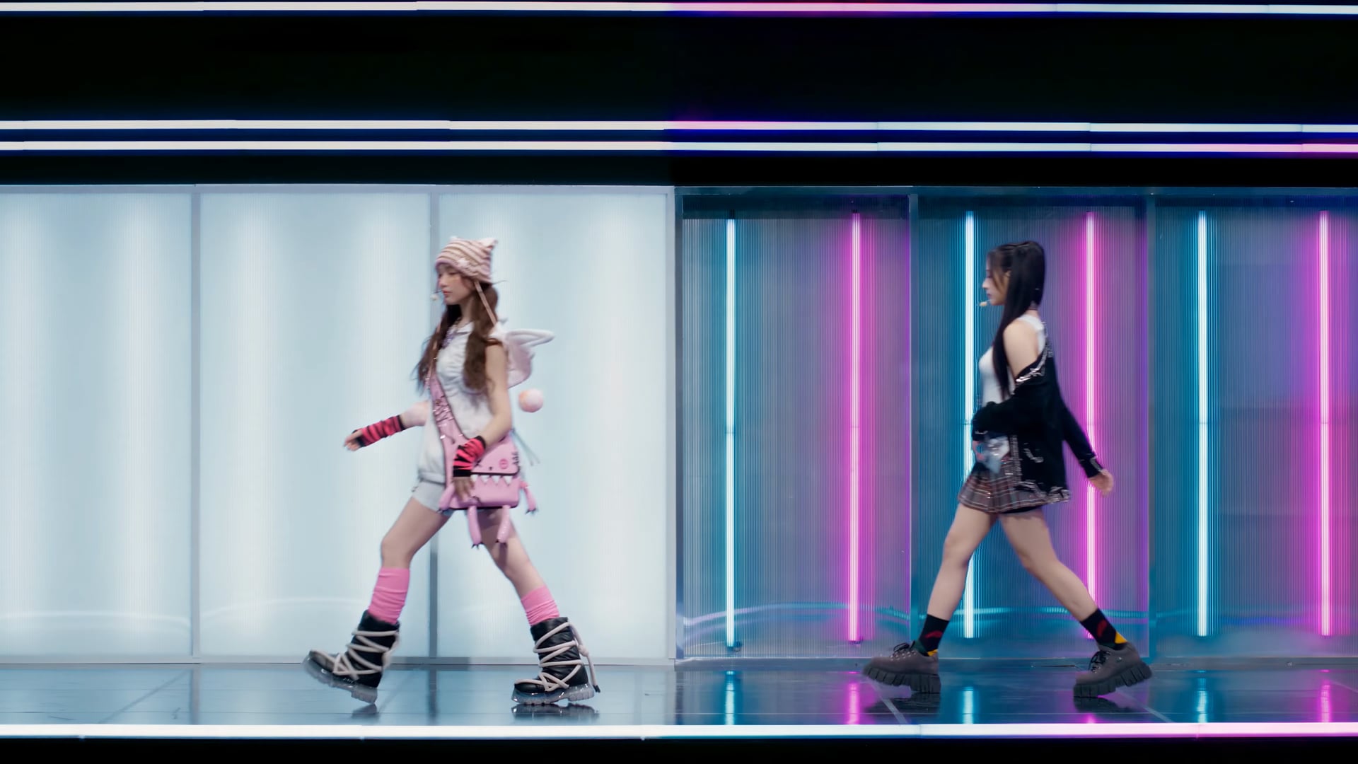 2023 Billboard Music Awards - NewJeans OMG