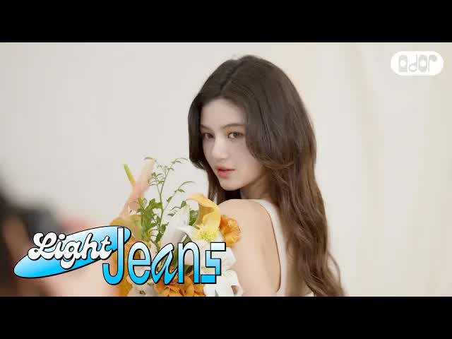 091 - [Light Jeans] OLENS Behind 💐 ｜ NewJeans